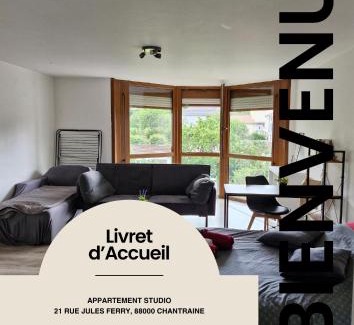 Chantraine Apartment | Joli studio une pièce 15min à pied centre dEpinal 4 personnes grâce au canapé lit, parking privé gratuit et parking extérieur gratuit Machine à laver TV wifi machine à café linge de lit et serviettes fournis