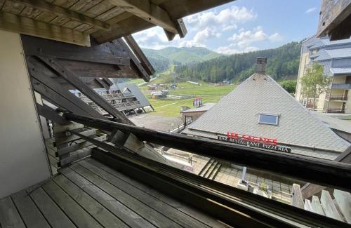 Laveissiere Apartment | joliment décoré, situé en coeur station, exposé sud - FR-1-787-132