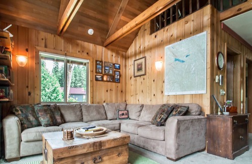 Leavenworth Cabin | Journey's End on Fish Lake