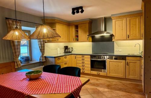 Reith bei Kitzbuehel Apartment | JUCHEEE ChaletSuite in Tonis cozy Guesthouse by Alpin Charme Apartments