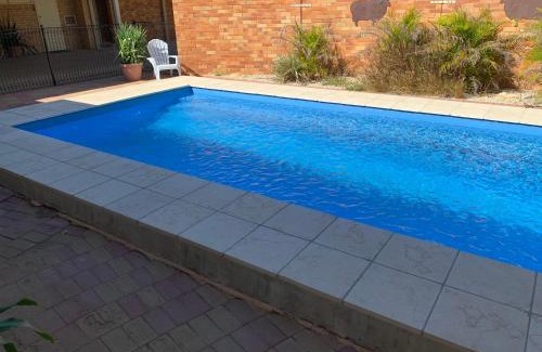 Longreach Hotel | Jumbuck Motel