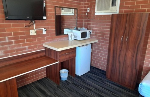 Ashmont Hotel | Junction Motel Wagga