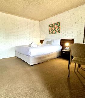 Ashmont Hotel | Junction Motel Wagga