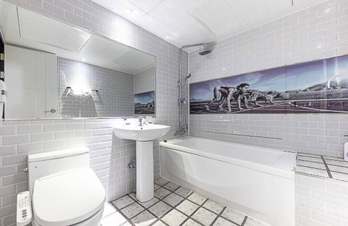 Chunghung Hotel | Jungheung-dong Hotel in Gwangju