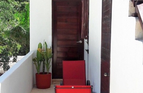 Chemuyil Apartment | Jungle Studio for 3 with Kitchenette, A/C, Pool