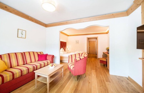 Bad Kleinkirchheim House | Junior Suite breakfast - Thermenwelt Hotel Pulverer