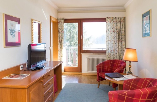 Drobollach am Faakersee House | Junior Suite Faaker See - Seehotel Ressmann