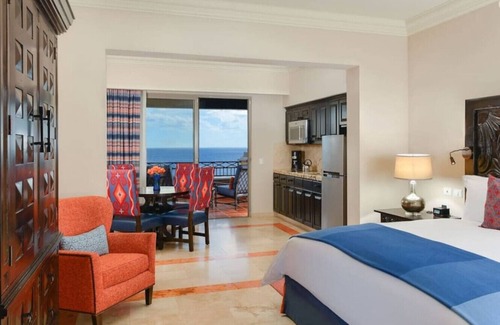 Paraiso Escondido Resort | Junior Suite @ Pueblo Bonito Sunset Beach Sleeps 4