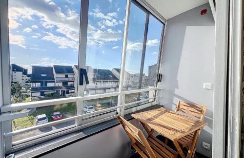 Courseulles-sur-Mer Apartment | JUNO Appart
