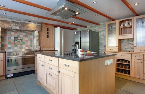 Carnmenellis Cottage | Just 9 miles from the coast, with long sandy beaches and coastal paths.