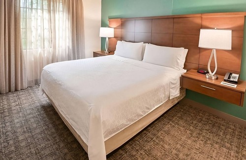 Plantation Resort | Just What You Were Looking For!FREE Breakfast, Pets Allowed, Near Jacaranda Golf