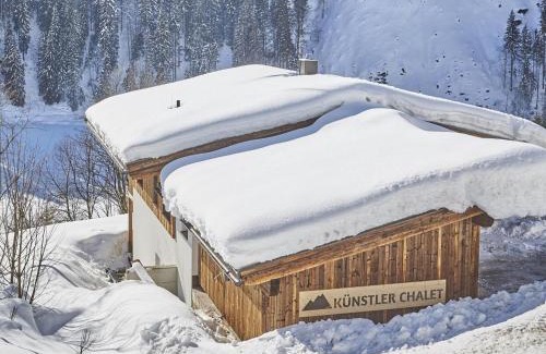 Viehhofen Ski Chalet | Künstler