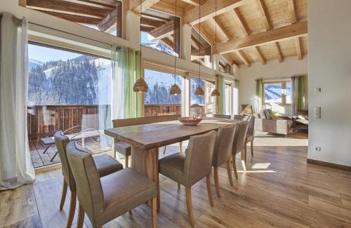 Viehhofen Ski Chalet | Künstler