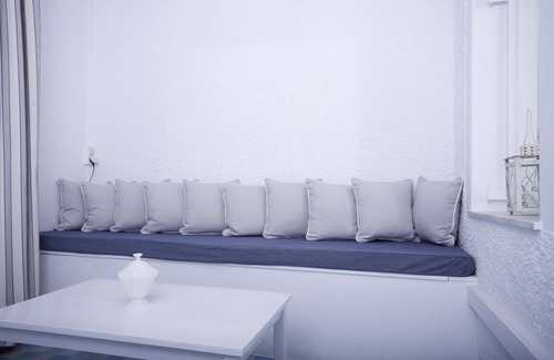 Firostefani Hotel | Kafieris Blue Studios