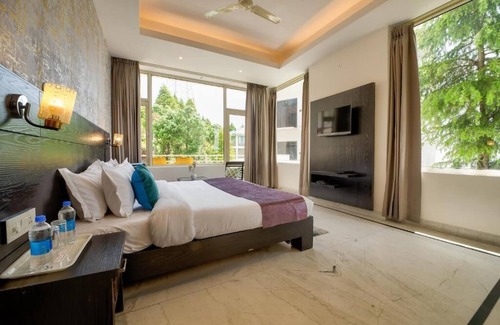 Naddi Hotel | Kamal Residency By Memory Stays