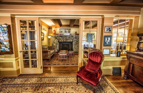 Eastsound Bed & Breakfast | Kangaroo House B&B on Orcas Island