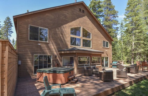 Truckee House | Kantor's Hideout by Tahoe Mountain Properties