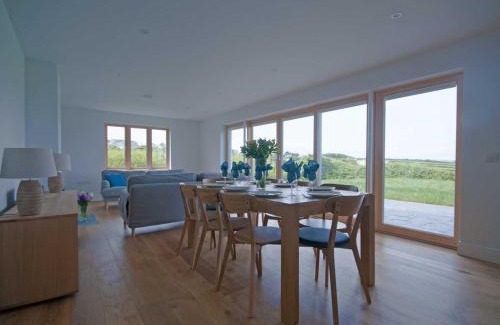 Crantock House | Kareena