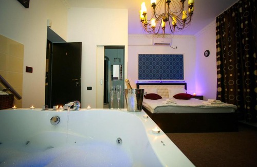 Bucharest City-Centre Apartment | Karma Luxury Room