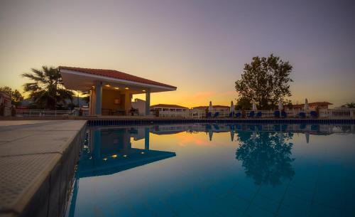 Laganas Hotel | Karras Hotel