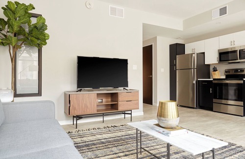 Downtown Detroit Apartment | Kasa Cadillac Square Detroit