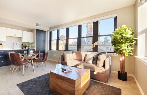 Downtown Detroit Apartment | Kasa Cadillac Square Detroit