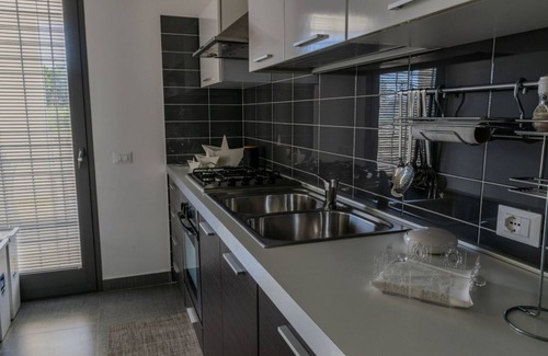 Caucana-finaiti-casuzze-finaiti Nord Apartment | Kaukana Seaside Flat with Shared Swimming Pool