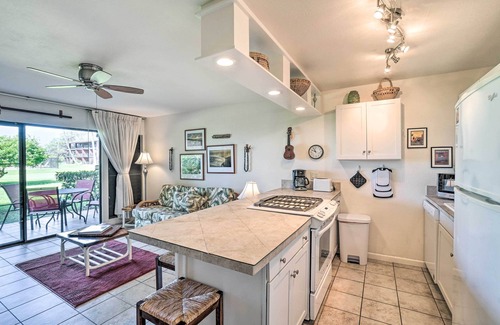 Kaunakakai Apartment | Kaunakakai Escape: Heated Pool & Beach Access