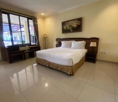 Cisarua Hotel | Ken Hotel by Tripletree