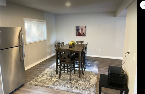 Kent House | KentRenton-EntireLowerUnit Duplex with Large Yard