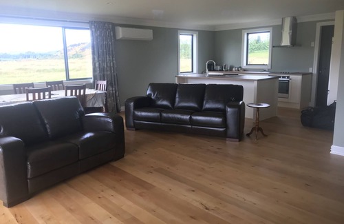 Te Anau House | Kepler Oaks Chalet
