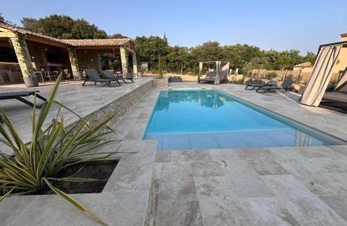 Saint-Saturnin-les-Apt House | Keur Bouyo Luxury Eclectic Retreat in Provence