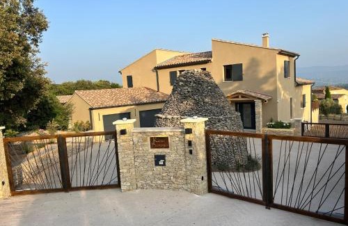 Saint-Saturnin-les-Apt House | Keur Bouyo Luxury Eclectic Retreat in Provence