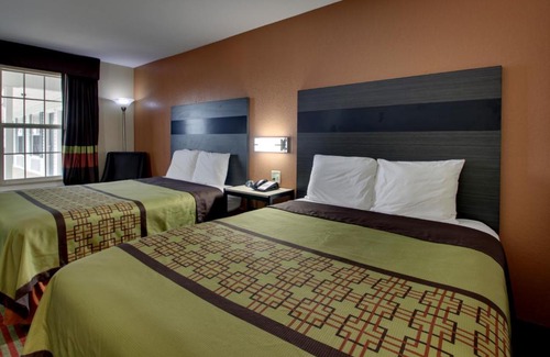 Millbrook Hotel | Key West Inn - Millbrook