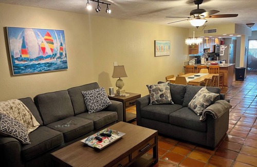 Islamorada House | Keys Getaway – 2 Bikes, Heated Pool, Small Beach & Sunset Dock Views