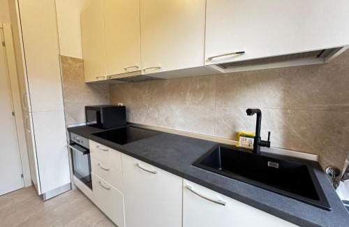 Gallaratese Apartment | Kibilu - Via Sem Benelli