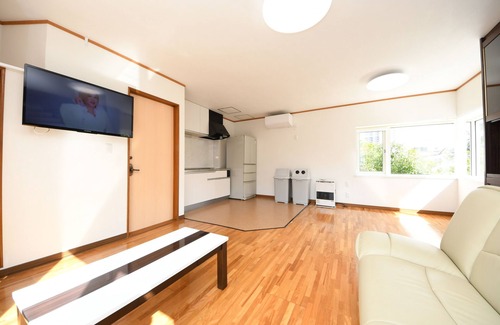 Shiroishi House | Kikusui House
