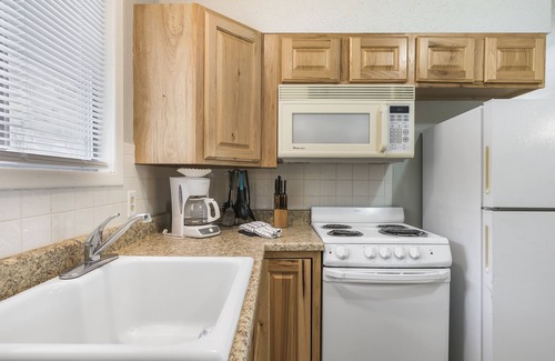 Kimberling City Hotel | Kimberling Cove C5