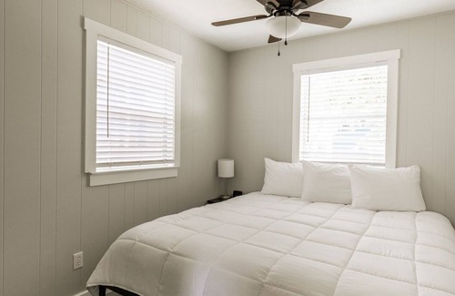 Kimberling City Hotel | Kimberling Cove H21