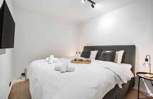 Bergenhus Apartment | King bed - Behind Bryggen - Renovated des 23
