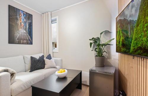 Bergenhus Apartment | King bed - Behind Bryggen - Renovated des 23