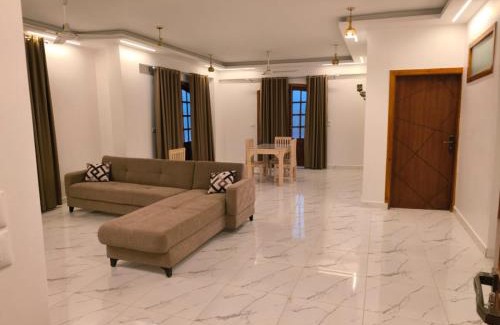 Luxor Apartment | King House