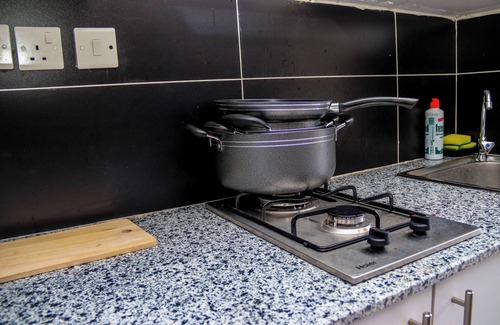 Syokimau Apartment | Kingbed/privatee/fastwifi/tv/ensuite