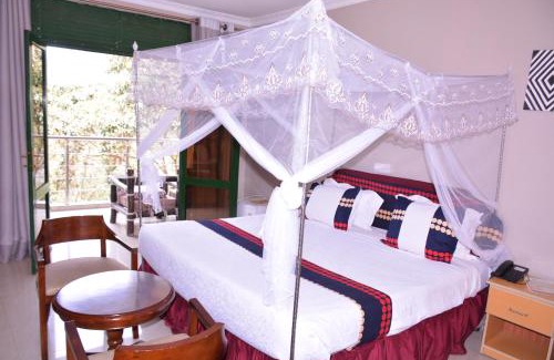 Rwesero Hotel | Kingfisher Resort-Muhazi