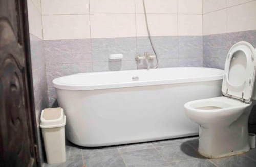 Rwesero Hotel | Kingfisher Resort-Muhazi