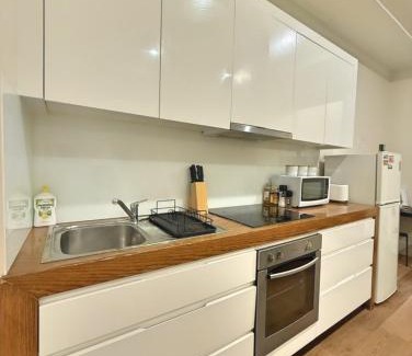 Kings Cross Apartment | Kings Cross Immersion Vibrant Local Area