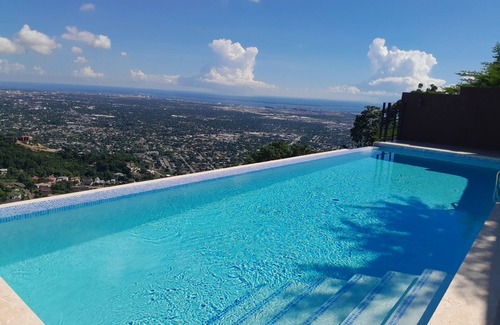 Saint Andrew Apartment | Kingston view