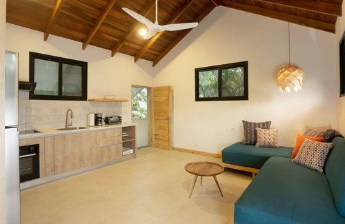 Playa Guiones Apartment | Kinkaju Apartment, 350 meters from the beach!