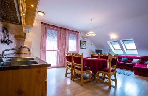 Hajduszoboszlo Apartment | Kis-Gast Panoráma Apartman
