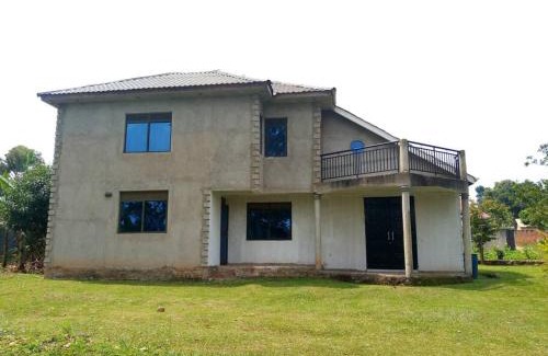 Entebbe House | Kisubi Forest View